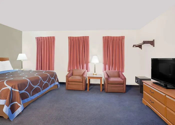 Super 8 By Wyndham Middletown