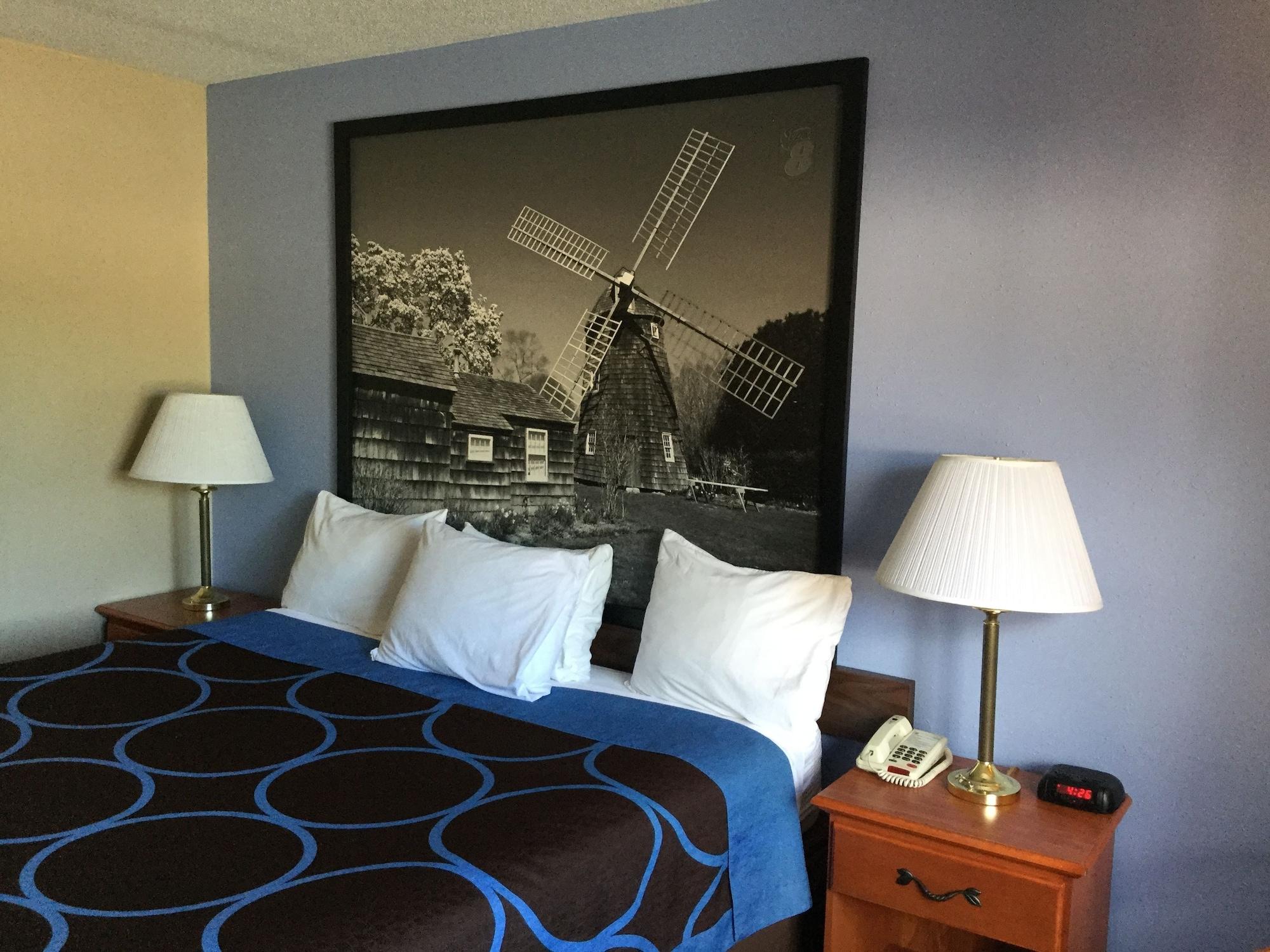 Super 8 By Wyndham 2*