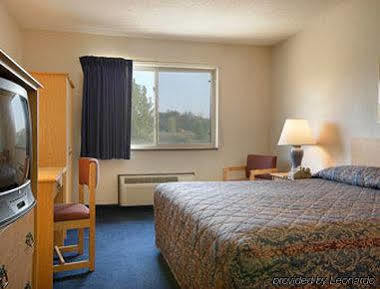 Super 8 By Wyndham 2*