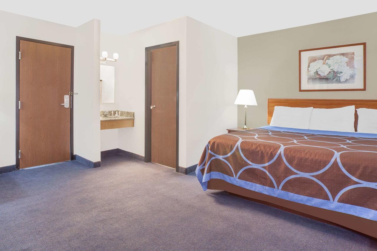 Super 8 By Wyndham 2*